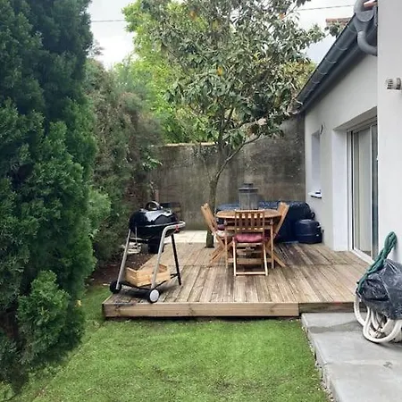 Maison Jardin, Barbecue, Commerces - 3 Chbres *