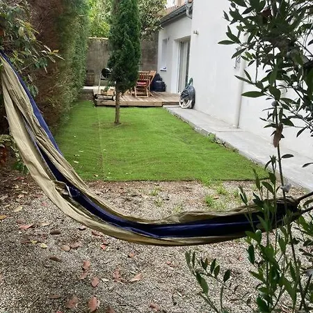 Maison Jardin, Barbecue, Commerces - 3 Chbres Holiday home