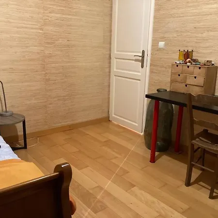 Maison Jardin, Barbecue, Commerces - 3 Chbres *