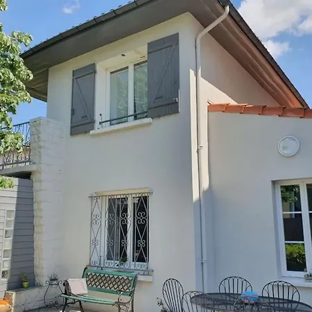 Maison Jardin, Barbecue, Commerces - 3 Chbres