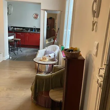 Holiday home Maison Jardin, Barbecue, Commerces - 3 Chbres