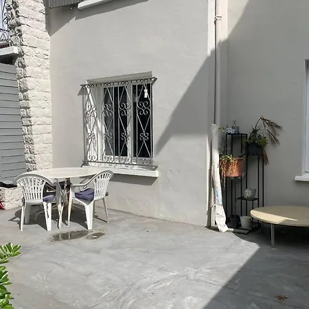 Holiday home Maison Jardin, Barbecue, Commerces - 3 Chbres *